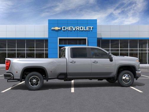 Sterling Gray Metallic 2026 Chevrolet Silverado 3500 LT