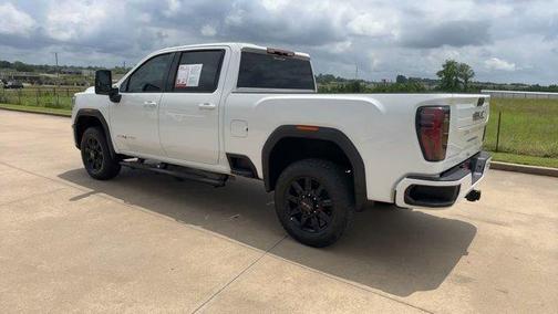 Summit White 2025 GMC Sierra 2500 AT4