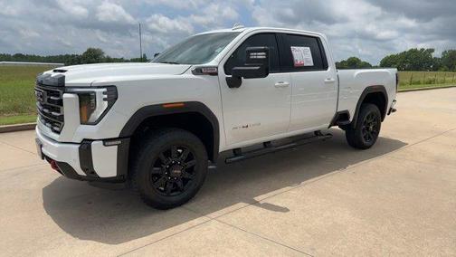 Summit White 2025 GMC Sierra 2500 AT4