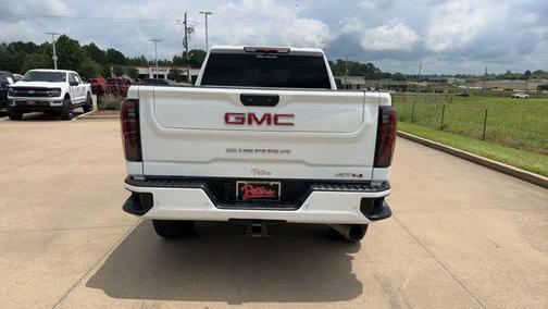 Summit White 2025 GMC Sierra 2500 AT4