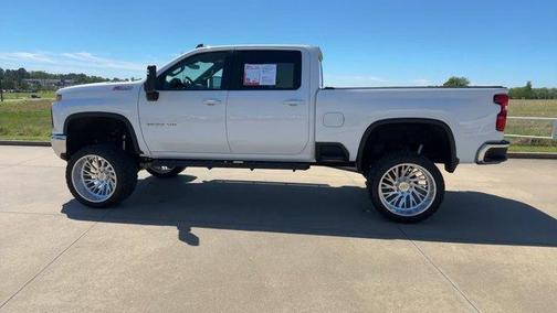 Summit White 2024 Chevrolet Silverado 2500 LT
