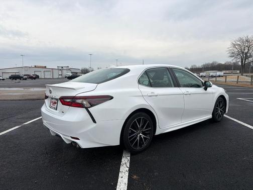 2021 Toyota Camry SE Nightshade