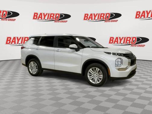 2024 Mitsubishi Outlander ES
