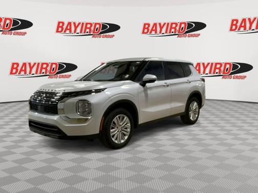 2024 Mitsubishi Outlander ES