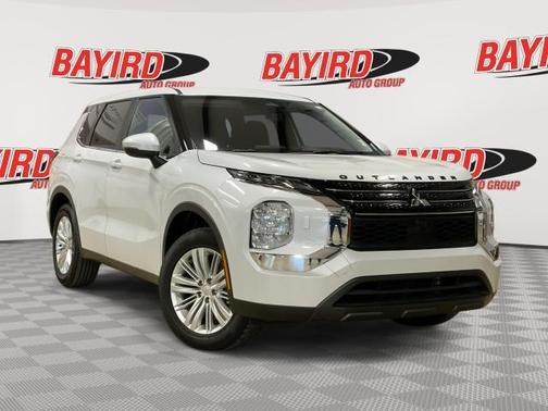 2024 Mitsubishi Outlander ES