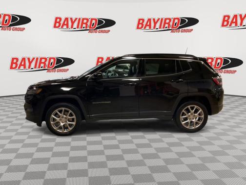 2023 Jeep Compass Latitude Lux