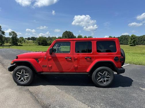 2025 Jeep Wrangler Sahara