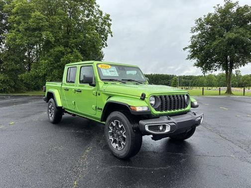 2025 Jeep Gladiator Sport