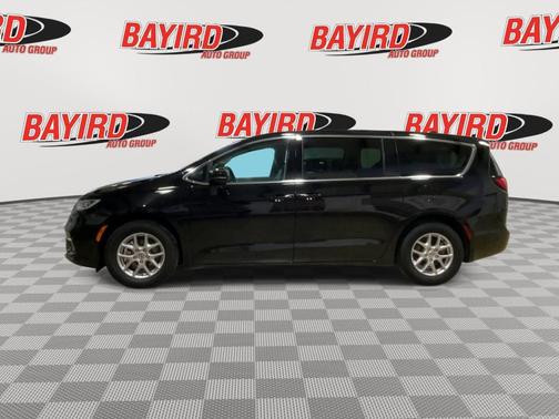 2024 Chrysler Pacifica Touring-L