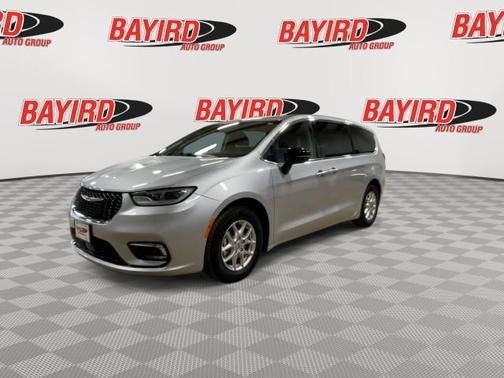 2024 Chrysler Pacifica Touring-L