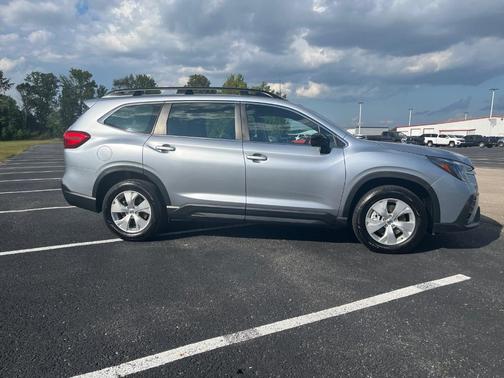 2023 Subaru Ascent Base 8-Passenger (CVT)