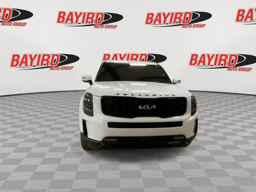 White 2022 Kia Telluride SX