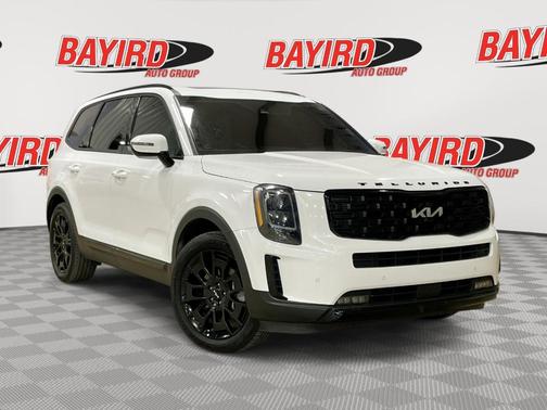 White 2022 Kia Telluride SX