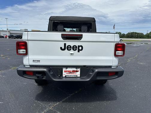 2025 Jeep Gladiator Sport