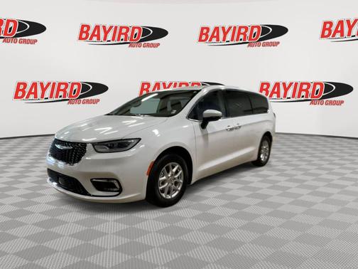 2023 Chrysler Pacifica Touring-L