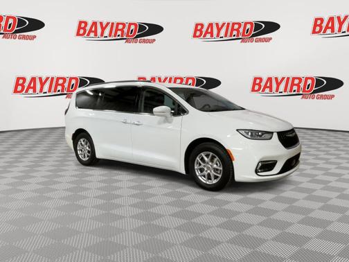 2022 Chrysler Pacifica Touring-L