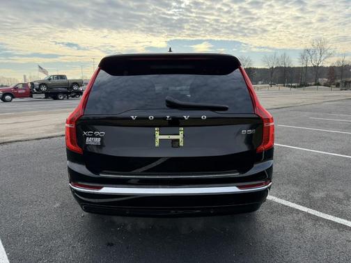 2024 Volvo XC90 B5 Plus Bright Theme