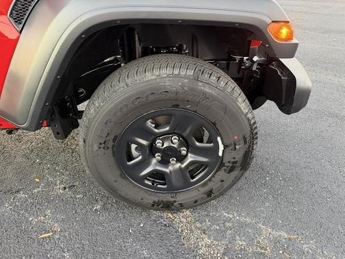 2026 Jeep Gladiator Sport