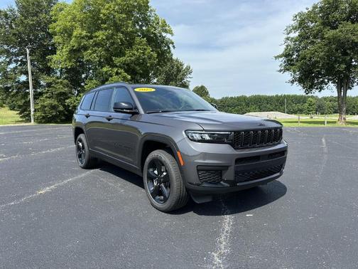 2025 Jeep Grand Cherokee L Laredo