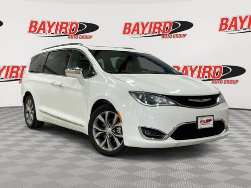 Bright White Clearcoat 2020 Chrysler Pacifica Limited