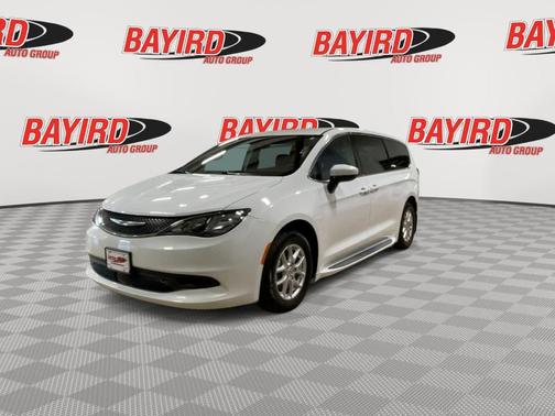 2021 Chrysler Voyager LX