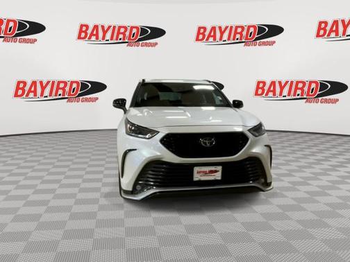 Wind Chill Pearl 2022 Toyota Highlander XSE