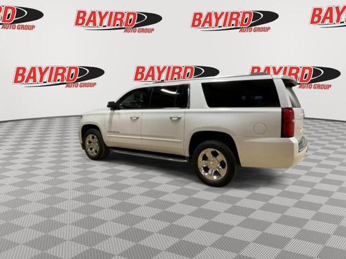 Summit White 2019 Chevrolet Suburban Premier