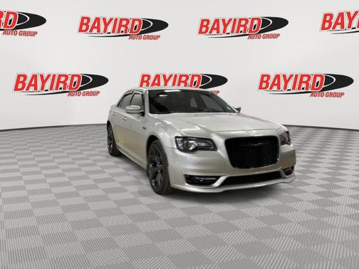 2022 Chrysler 300 Touring L