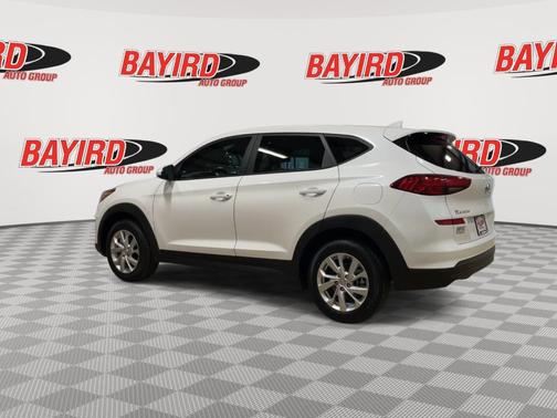 2021 Hyundai TUCSON SE