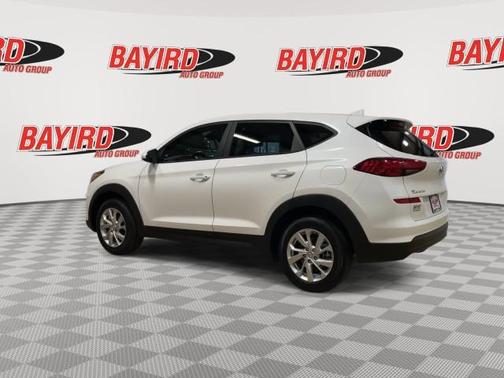 2021 Hyundai TUCSON SE