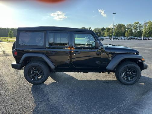2025 Jeep Wrangler Sport