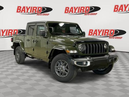 Sarge Green Clearcoat 2024 Jeep Gladiator Sport