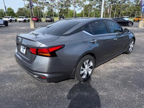 Gun Metallic 2024 Nissan Altima 2.5 S