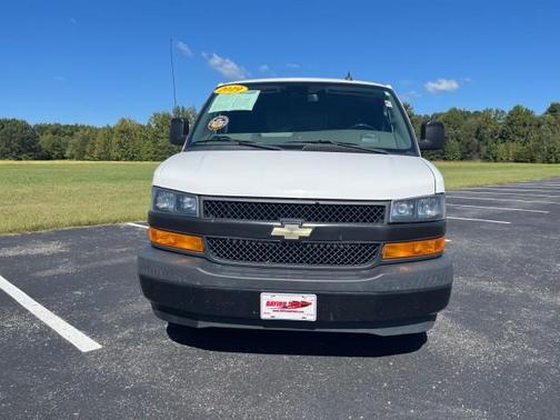 White 2019 Chevrolet Express 3500 Work Van