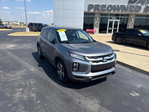 2024 Mitsubishi Outlander ES