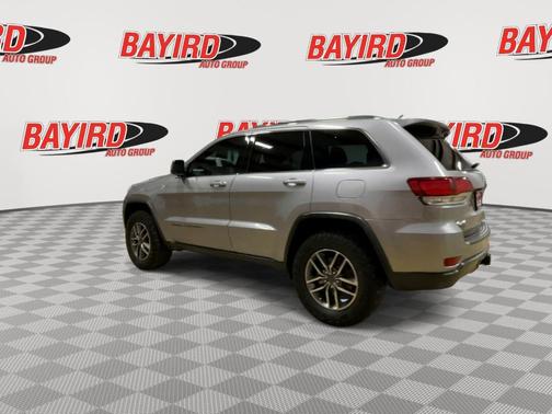 2020 Jeep Grand Cherokee Laredo