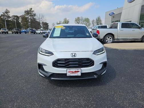 White 2024 Honda HR-V Sport