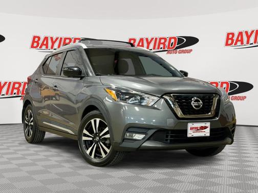 2019 Nissan Kicks SR