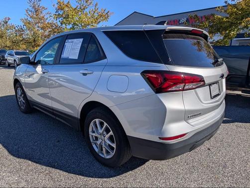 2022 Chevrolet Equinox LS