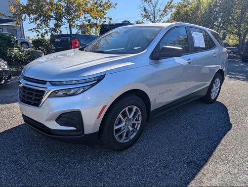 2022 Chevrolet Equinox LS