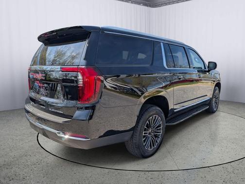 Onyx Black 2026 GMC Yukon XL Elevation 4WD