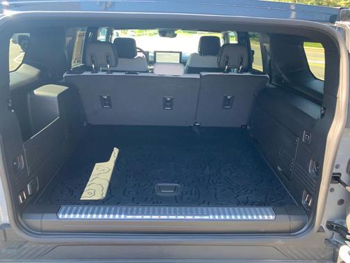 Meteorite Metallic (Grey) 2024 GMC HUMMER EV SUV 2X