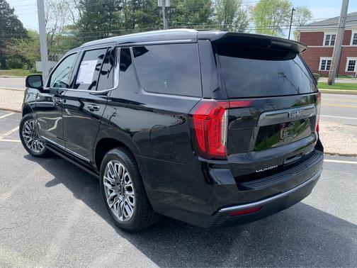 Onyx Black 2024 GMC Yukon Denali Ultimate