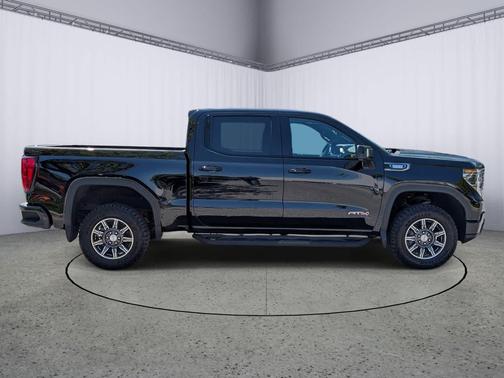 Onyx Black 2025 GMC Sierra 1500 AT4