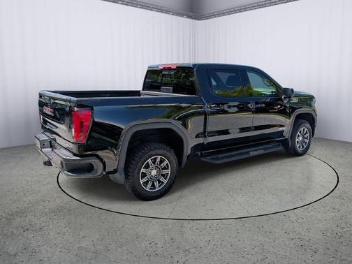 Onyx Black 2025 GMC Sierra 1500 AT4