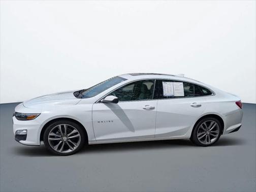 2022 Chevrolet Malibu FWD LT