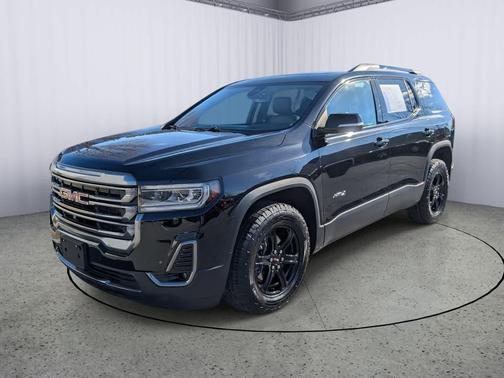 2023 GMC Acadia AWD AT4