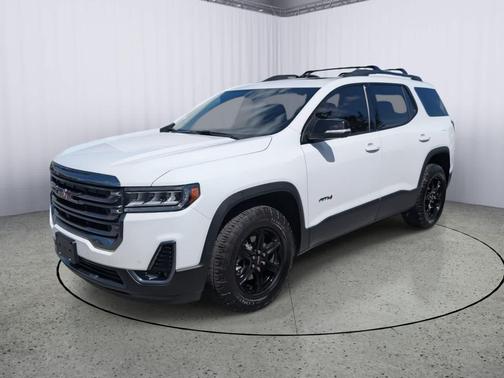 2023 GMC Acadia AWD AT4