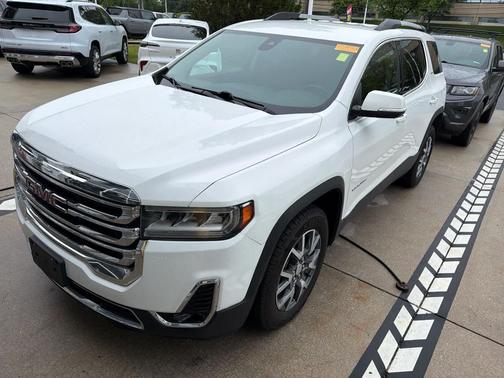Summit White 2023 GMC Acadia AWD SLT
