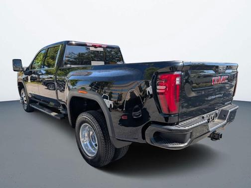 2024 GMC Sierra 3500 Denali